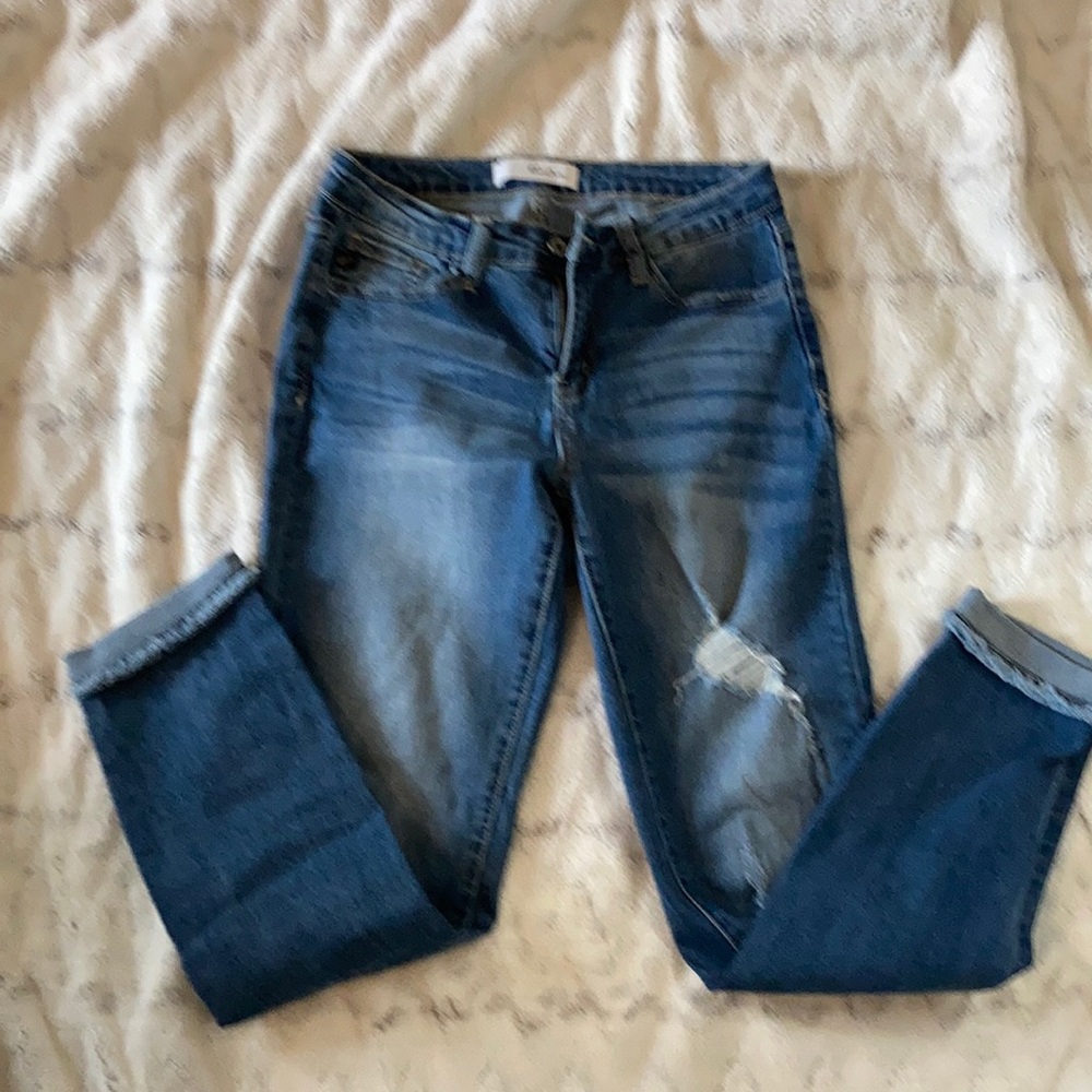 KanCan distressed ankle jeans